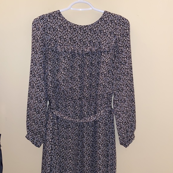 ✨3 for $20✨ Dress - Picture 1 of 6